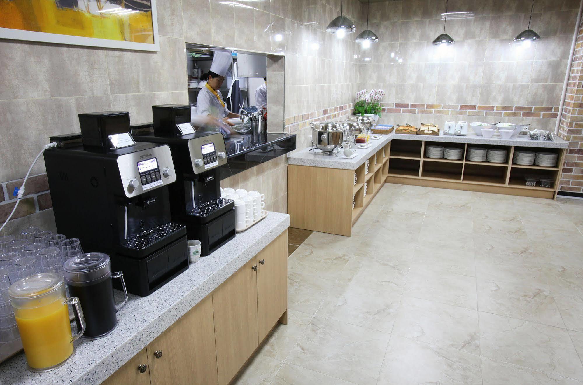 Coop City Hotel Oryu Station Сеул Екстериор снимка