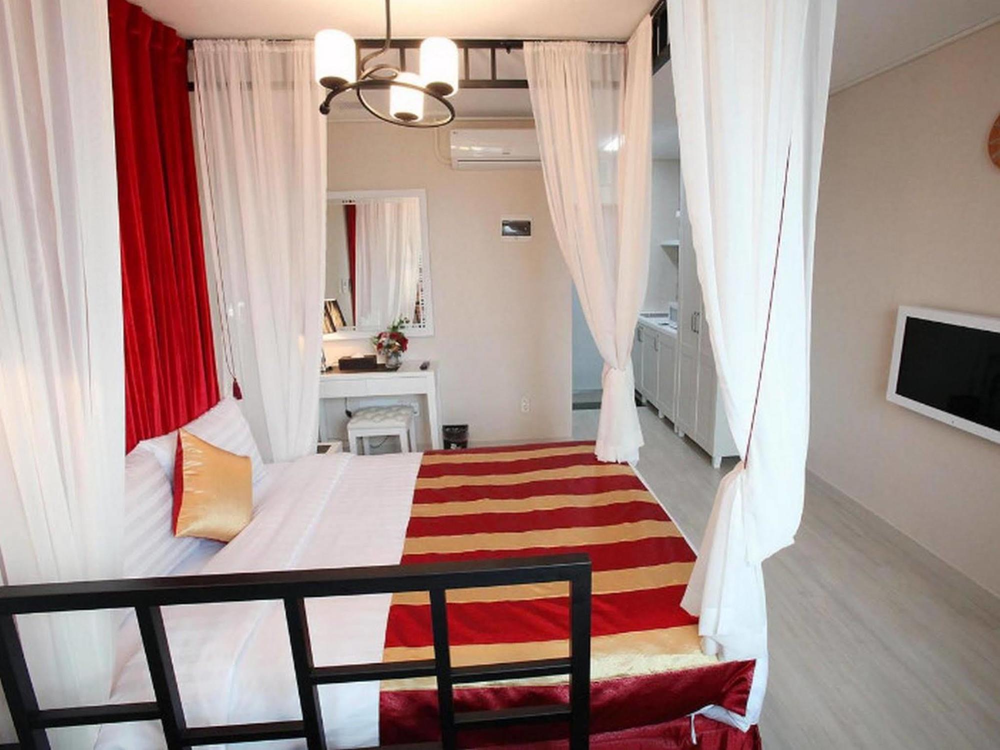 Coop City Hotel Oryu Station Сеул Екстериор снимка